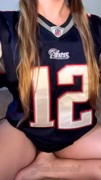 🔥 MILF's Epic Patriots Jersey Titty Drop 💦